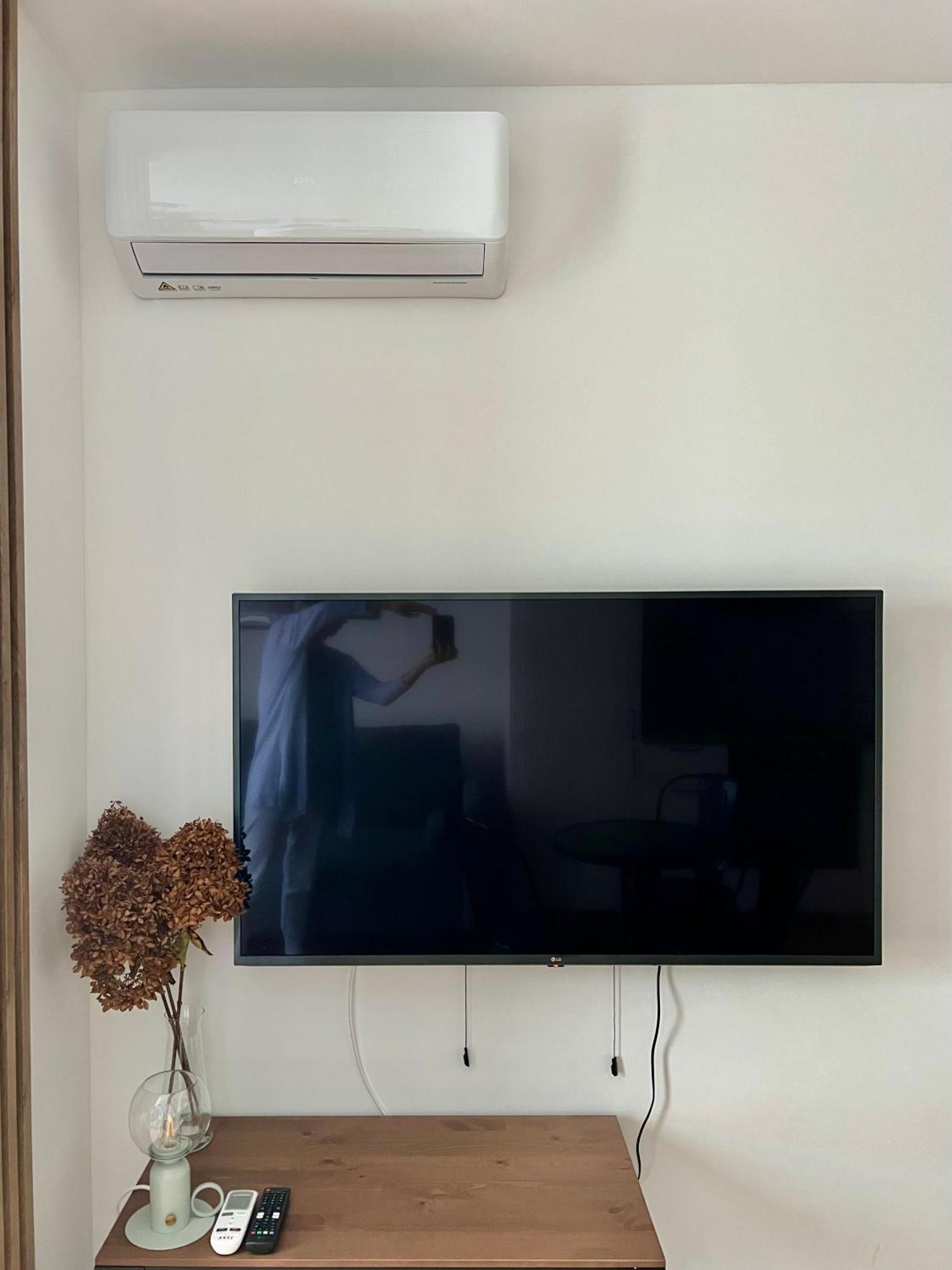Apartament Przytuly 4, Self Check In, Parking, Blisko Lotniska Жешов Екстериор снимка